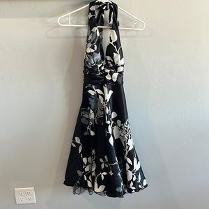Black, white, and gray formal dress! Women size 3